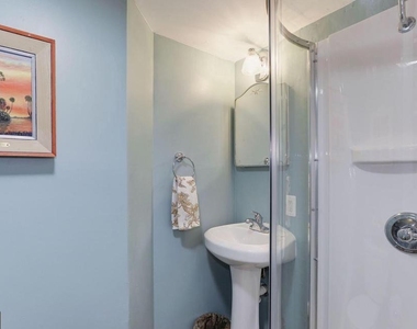 1932 35th Street Nw - Photo Thumbnail 18