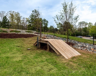 260 Leigh Farm Road - Photo Thumbnail 23