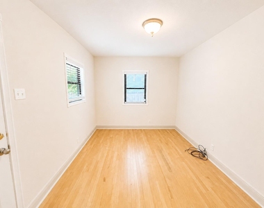 1410 W 51st St - Photo Thumbnail 11