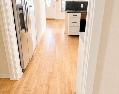 1410 W 51st St - Photo Thumbnail 6