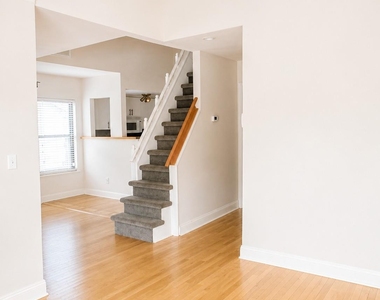 1410 W 51st St - Photo Thumbnail 2