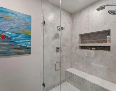 908 Nueces St - Photo Thumbnail 19