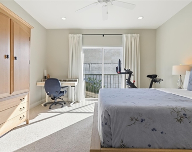 908 Nueces St - Photo Thumbnail 21