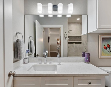 908 Nueces St - Photo Thumbnail 18