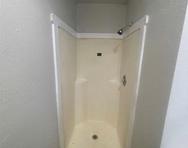 1108 W Mccarty Ln - Photo Thumbnail 15