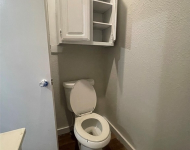 1108 W Mccarty Ln - Photo Thumbnail 17