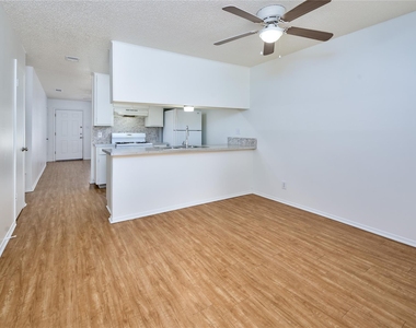 120 Coers Cir - Photo Thumbnail 5
