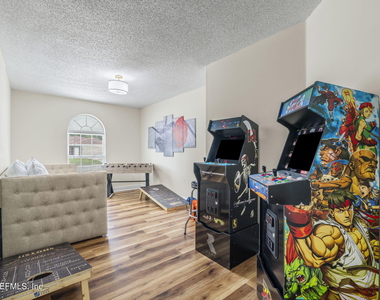 2658 Sam Houston Place - Photo Thumbnail 19