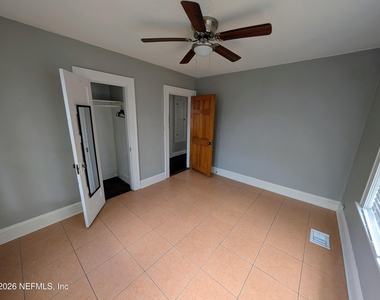 2701 Myra Street - Photo Thumbnail 6
