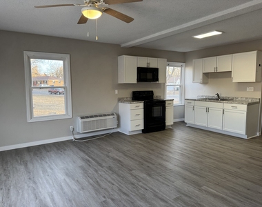4624 Cheyenne Avenue - Photo Thumbnail 3