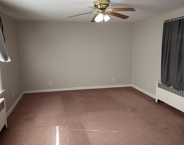 777 20th Avenue Sw - Photo Thumbnail 3