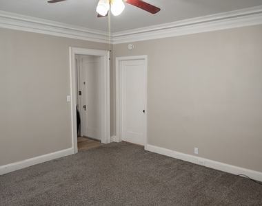 777 20th Avenue Sw - Photo Thumbnail 5