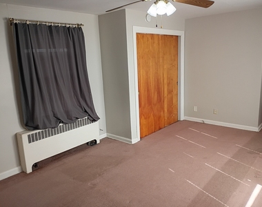 777 20th Avenue Sw - Photo Thumbnail 4