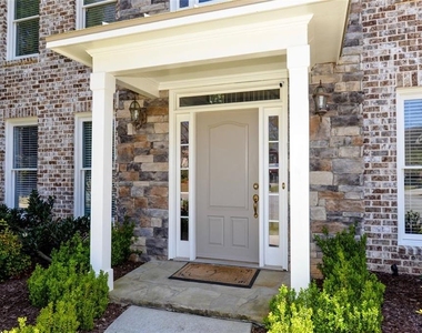 310 Windsor Gate Cove Ne - Photo Thumbnail 3