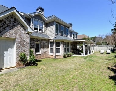 310 Windsor Gate Cove Ne - Photo Thumbnail 4