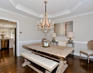 310 Windsor Gate Cove Ne - Photo Thumbnail 11
