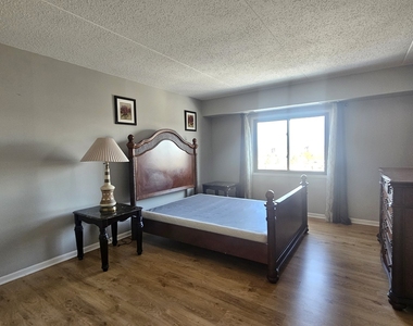 475 Plum Creek Drive - Photo Thumbnail 7