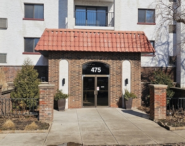 475 Plum Creek Drive - Photo Thumbnail 2