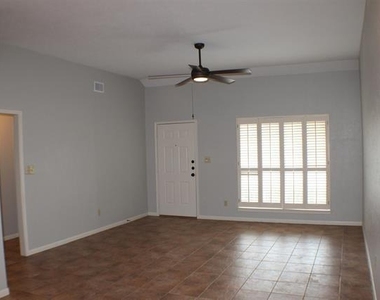 7936 Pecan Drive - Photo Thumbnail 2