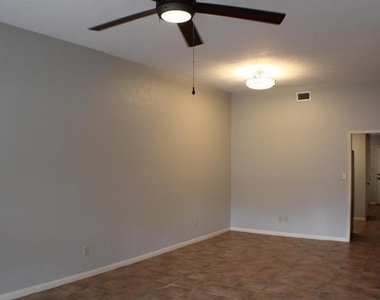 7936 Pecan Drive - Photo Thumbnail 3