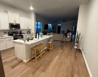 505 Holstein Drive - Photo Thumbnail 1