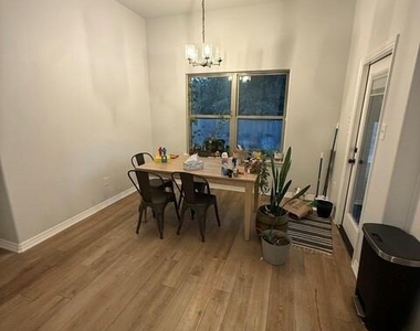 505 Holstein Drive - Photo Thumbnail 10