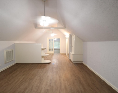 1702 Cougar Creek Street - Photo Thumbnail 2
