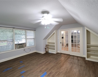1702 Cougar Creek Street - Photo Thumbnail 5