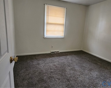 424 Roundtop Avenue - Photo Thumbnail 5