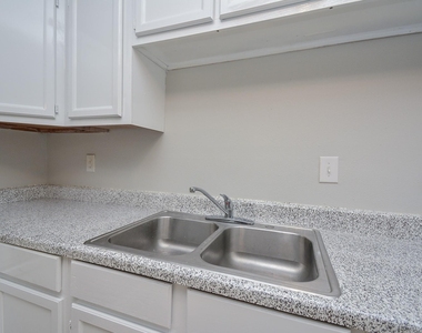 2117 Thonig Road - Photo Thumbnail 11