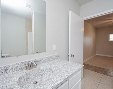 2117 Thonig Road - Photo Thumbnail 9