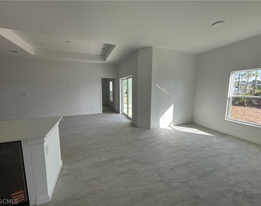 3005 31st Street W - Photo Thumbnail 9
