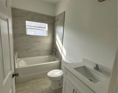 3005 31st Street W - Photo Thumbnail 20