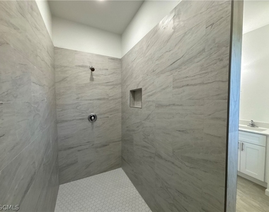 3005 31st Street W - Photo Thumbnail 17