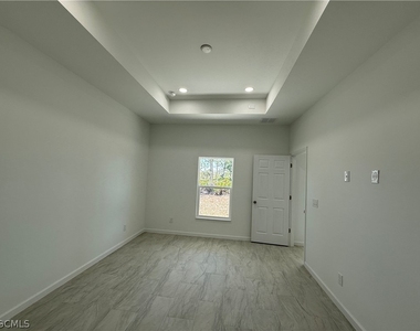 3005 31st Street W - Photo Thumbnail 14