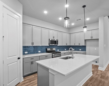 1519 Noble Park Drive - Photo Thumbnail 16