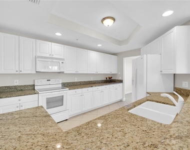 2745 1st Street - Photo Thumbnail 4
