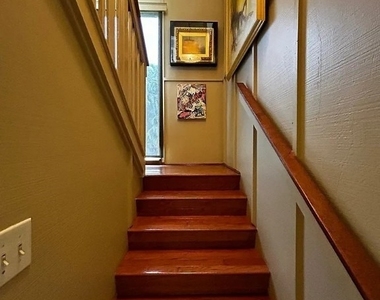 1702 Hill Avenue - Photo Thumbnail 17