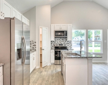 9824 Arbor Oak - Photo Thumbnail 5