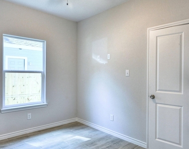 9824 Arbor Oak - Photo Thumbnail 9