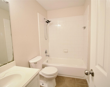 11420 Elegant Way - Photo Thumbnail 18