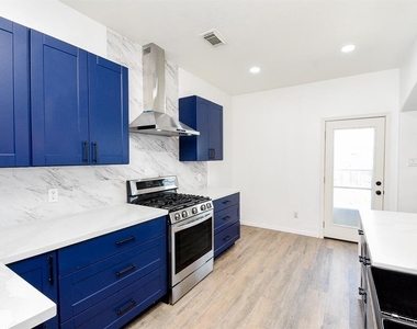 11420 Elegant Way - Photo Thumbnail 5