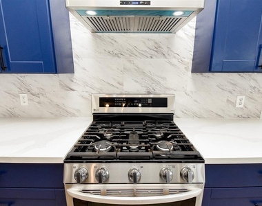 11420 Elegant Way - Photo Thumbnail 6