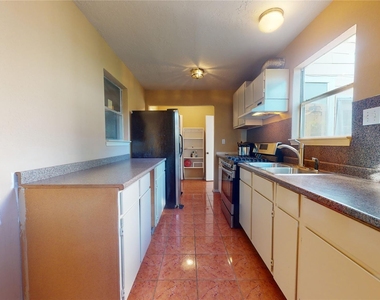 17319 Jackson Pines Drive - Photo Thumbnail 14