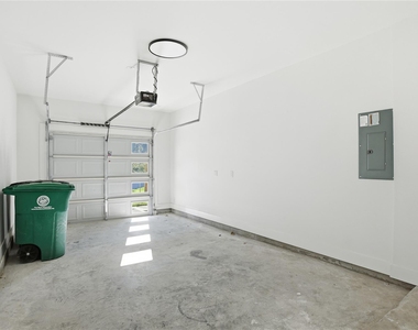 712 Delano Street - Photo Thumbnail 8
