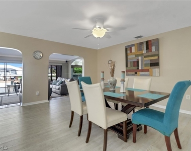 562 Goldcoast Court - Photo Thumbnail 6