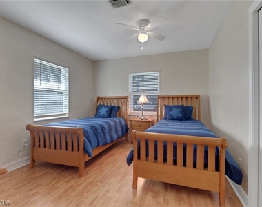 562 Goldcoast Court - Photo Thumbnail 13