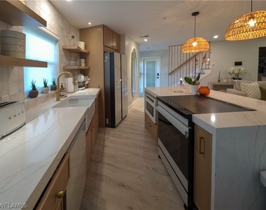 1495 Blue Point Avenue - Photo Thumbnail 7