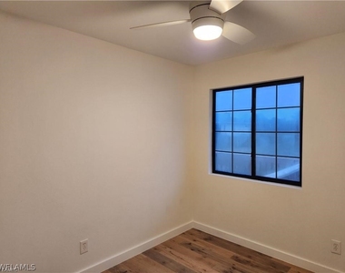 3820 20th Street W - Photo Thumbnail 10