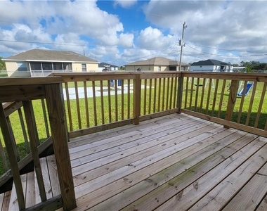 3820 20th Street W - Photo Thumbnail 14